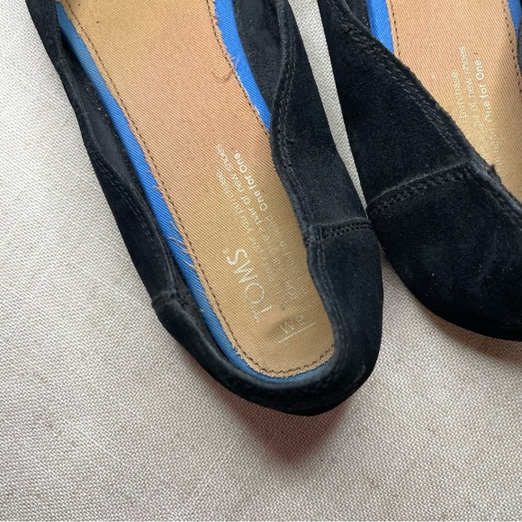Toms Black Suede Flats​ - Picture 6 of 9